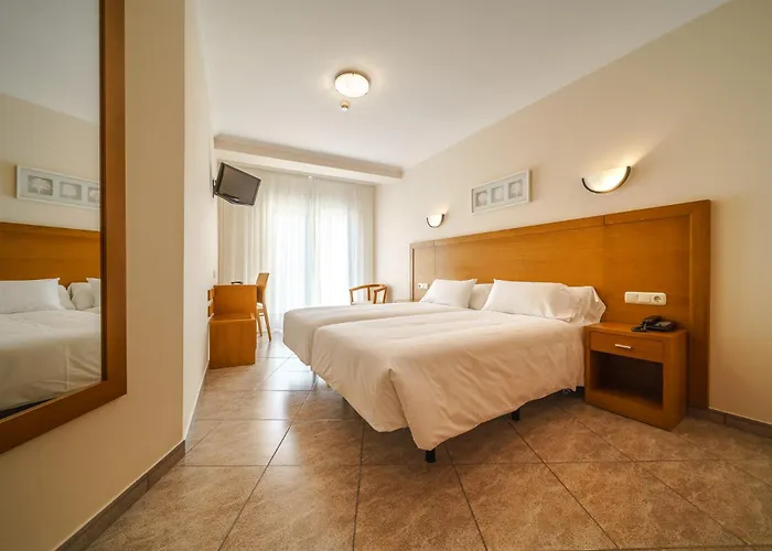 埃尔蓬特酒店 酒店 2*