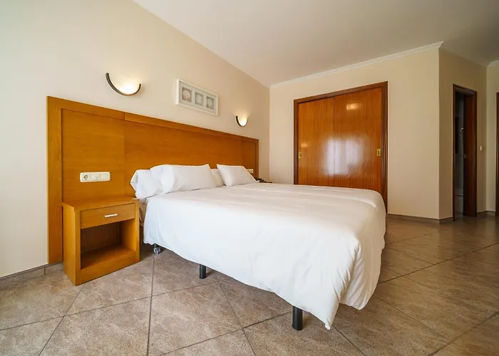 埃尔蓬特酒店 酒店 2*