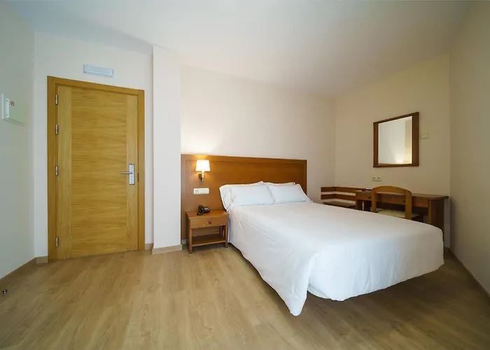 埃尔蓬特酒店 酒店