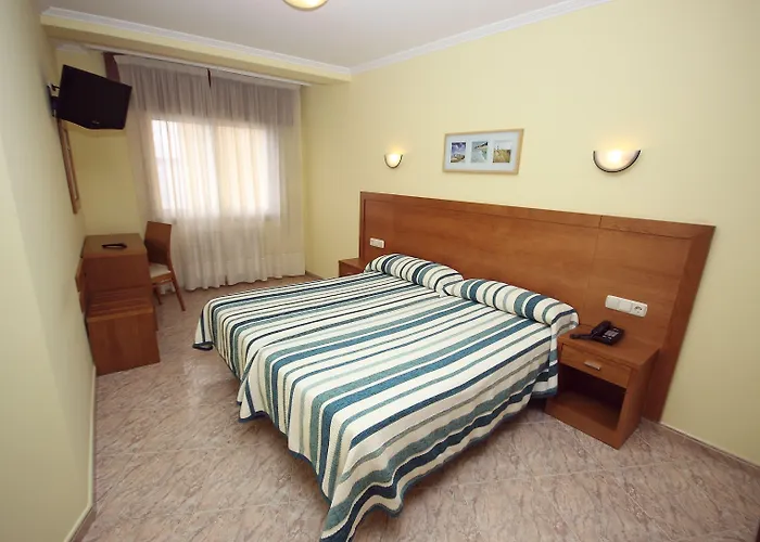 埃尔蓬特酒店 酒店