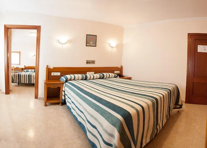 埃尔蓬特酒店 酒店